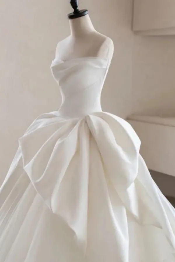 Anneprom Modest Ball Gown Strapless Simple Satin Wedding Dress Tulle Bridal Dress APW0405