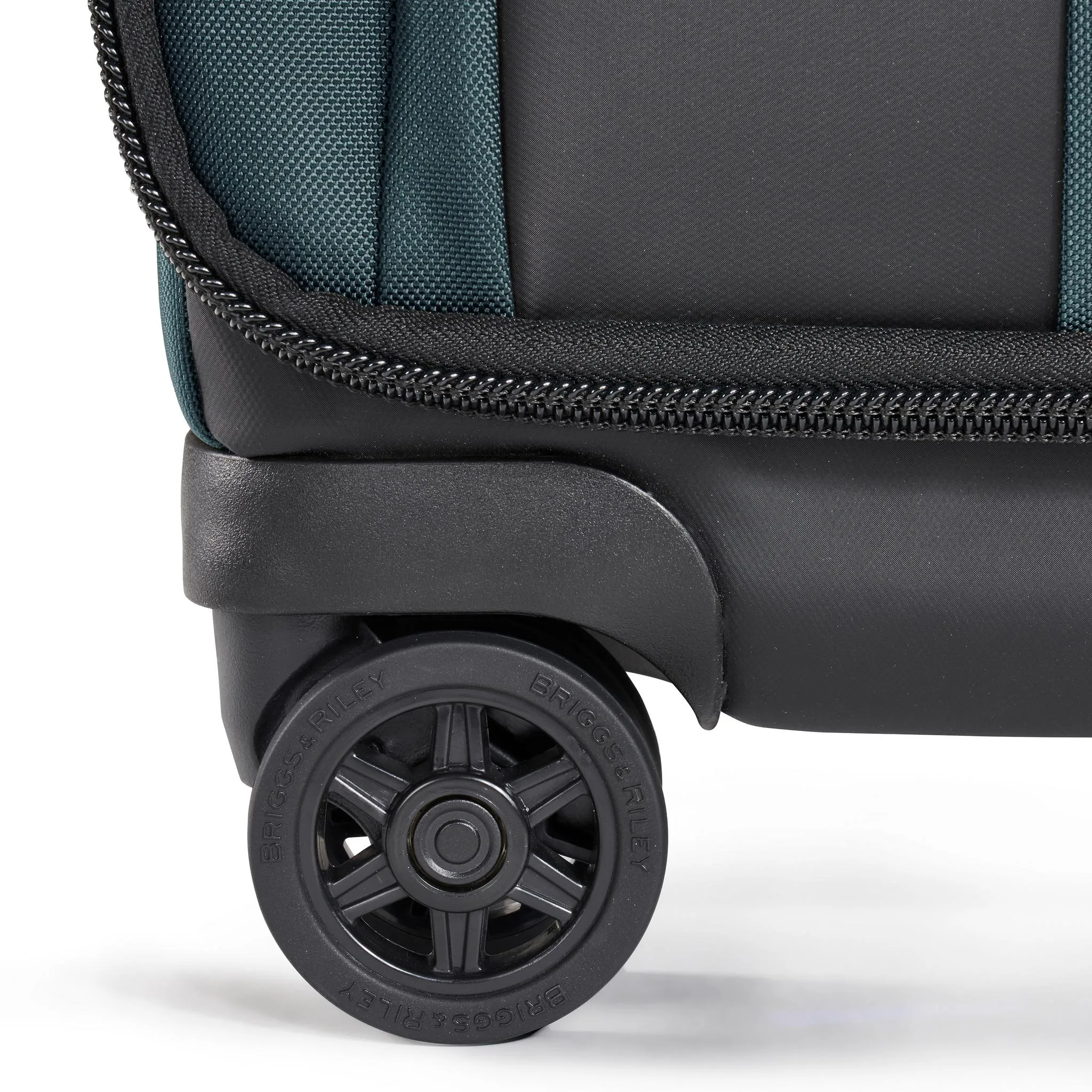 Briggs & Riley ZDX 26" Medium Expandable Spinner