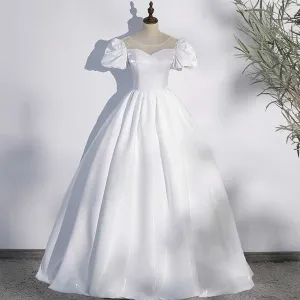 Crystal Satin Debutante Ball Gown Wedding Dress with Puff Sleeves | ET3082