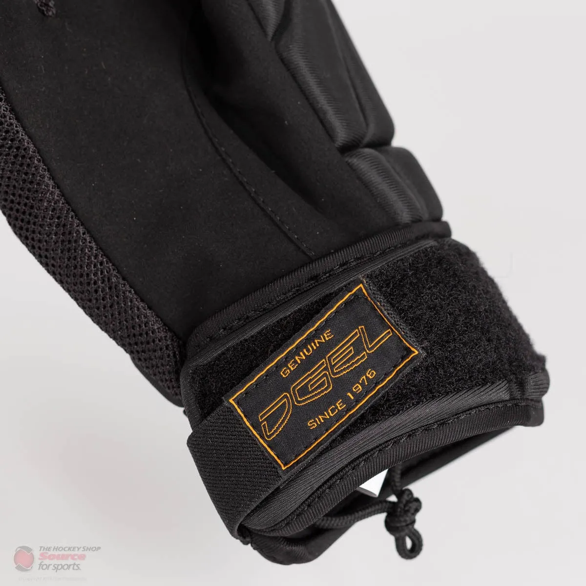 D-Gel 8200 Ball Hockey Gloves