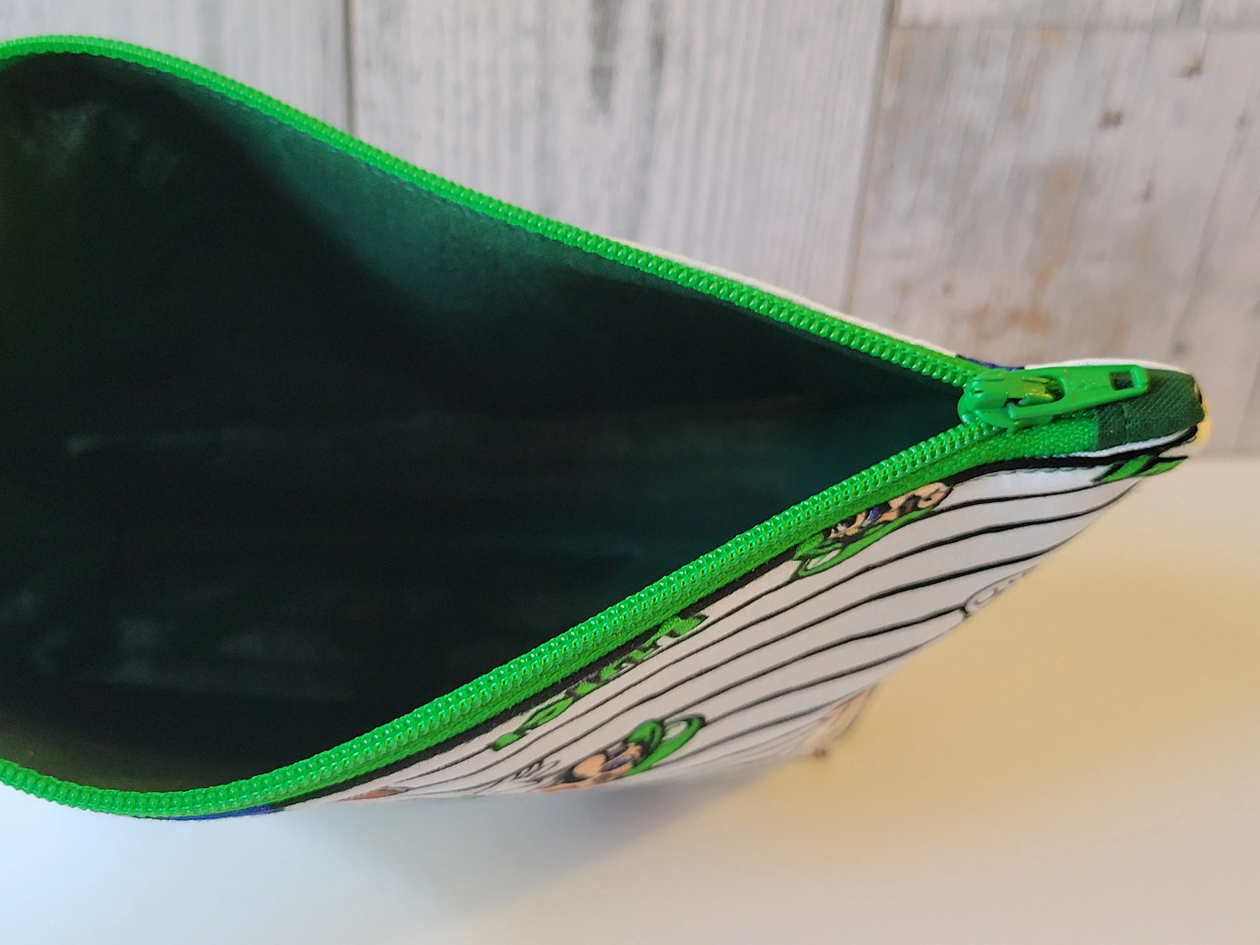 Game Themed Zipper Pouches