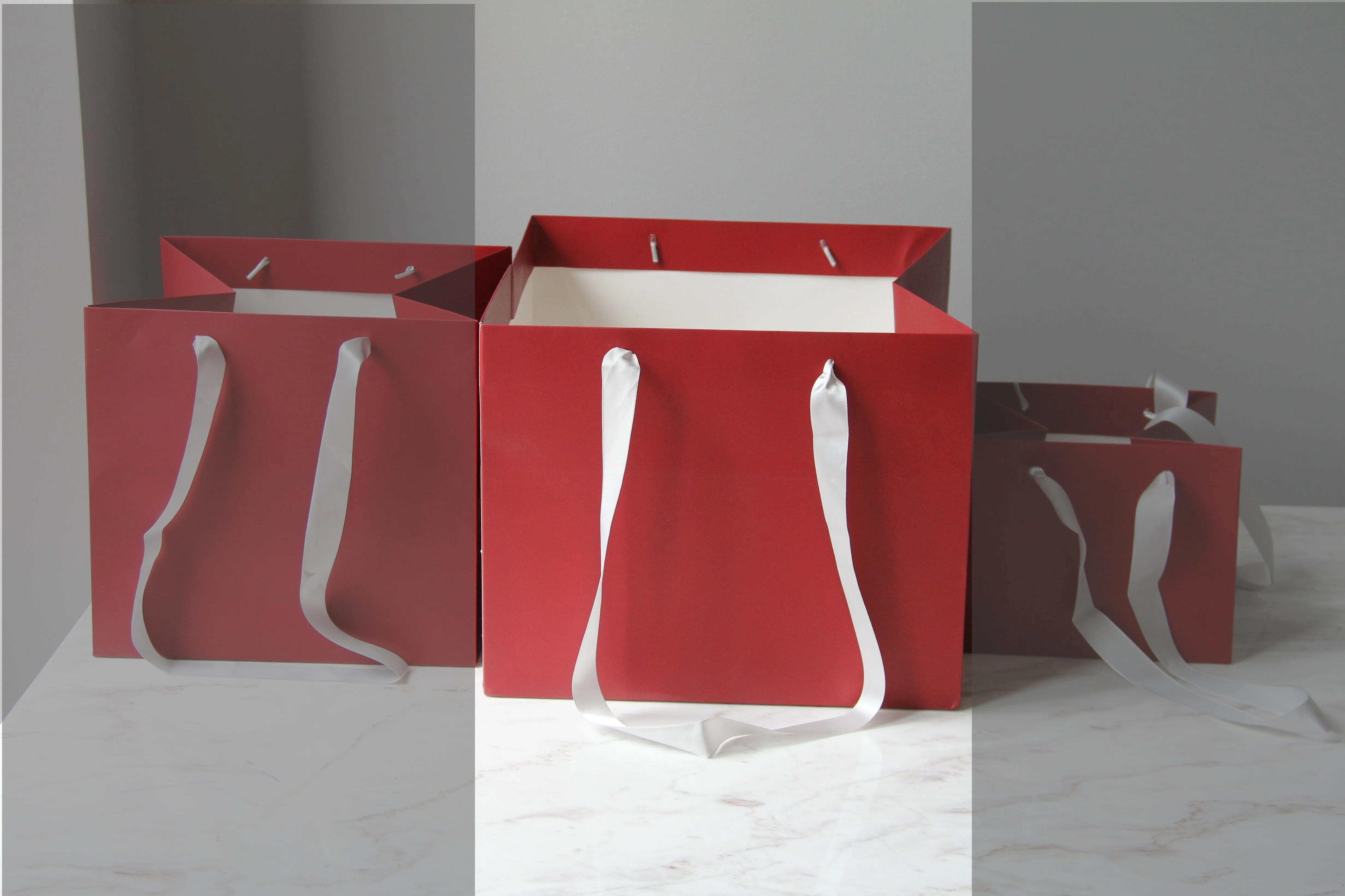 Luxury Flower/gift  Bag With Silk Ribbon Handle