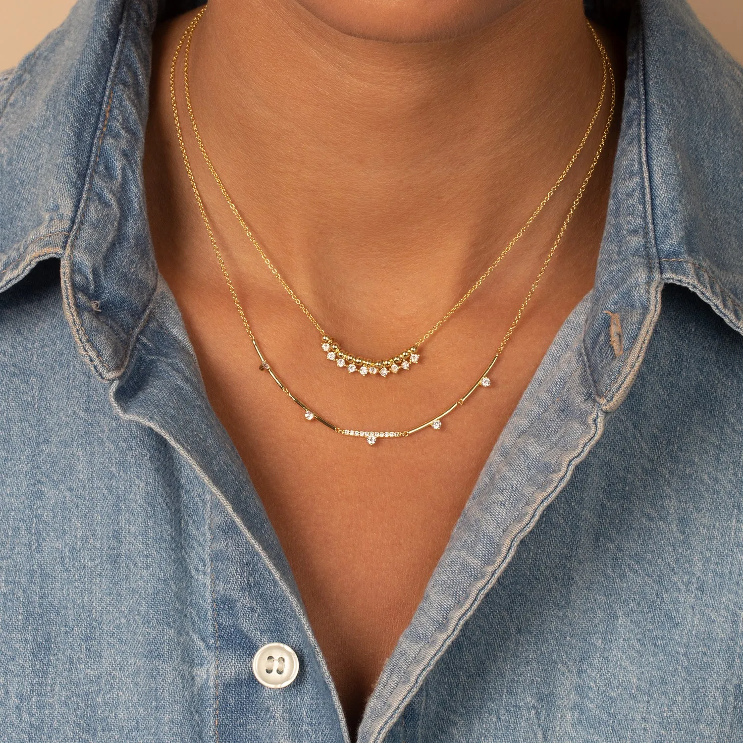 Solid Ball Curved Bar Necklace