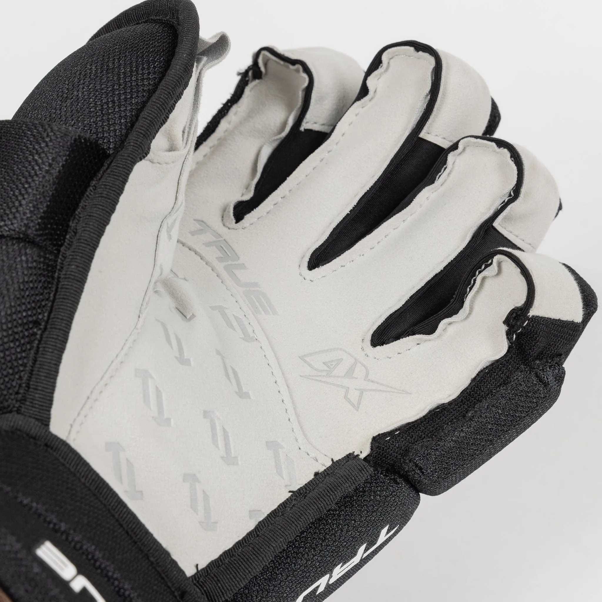 TRUE Catalyst Lite Junior Hockey Glove