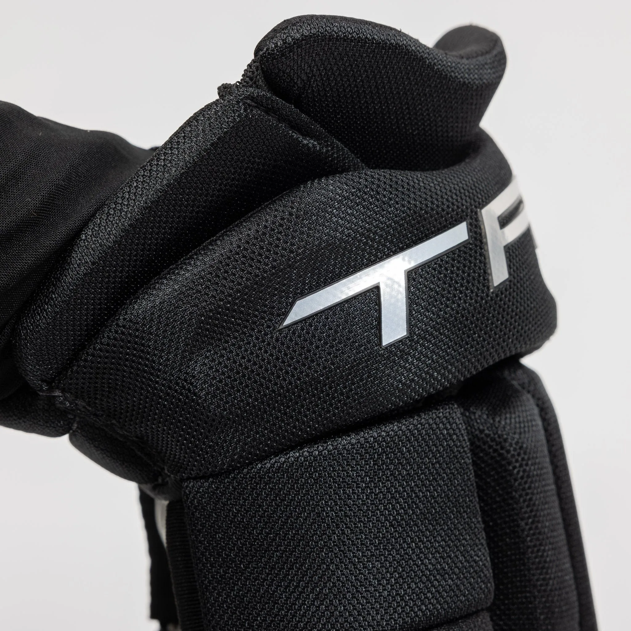 TRUE Catalyst Lite Junior Hockey Glove